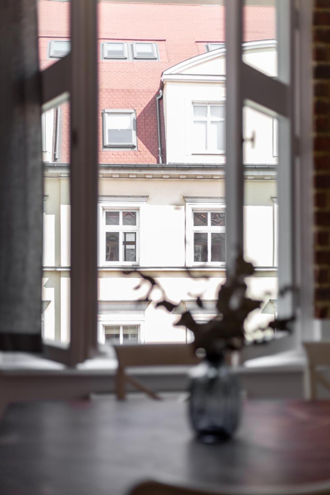 Klimatyczne Mieszkanie W Centrum Poznań Eksteriør billede